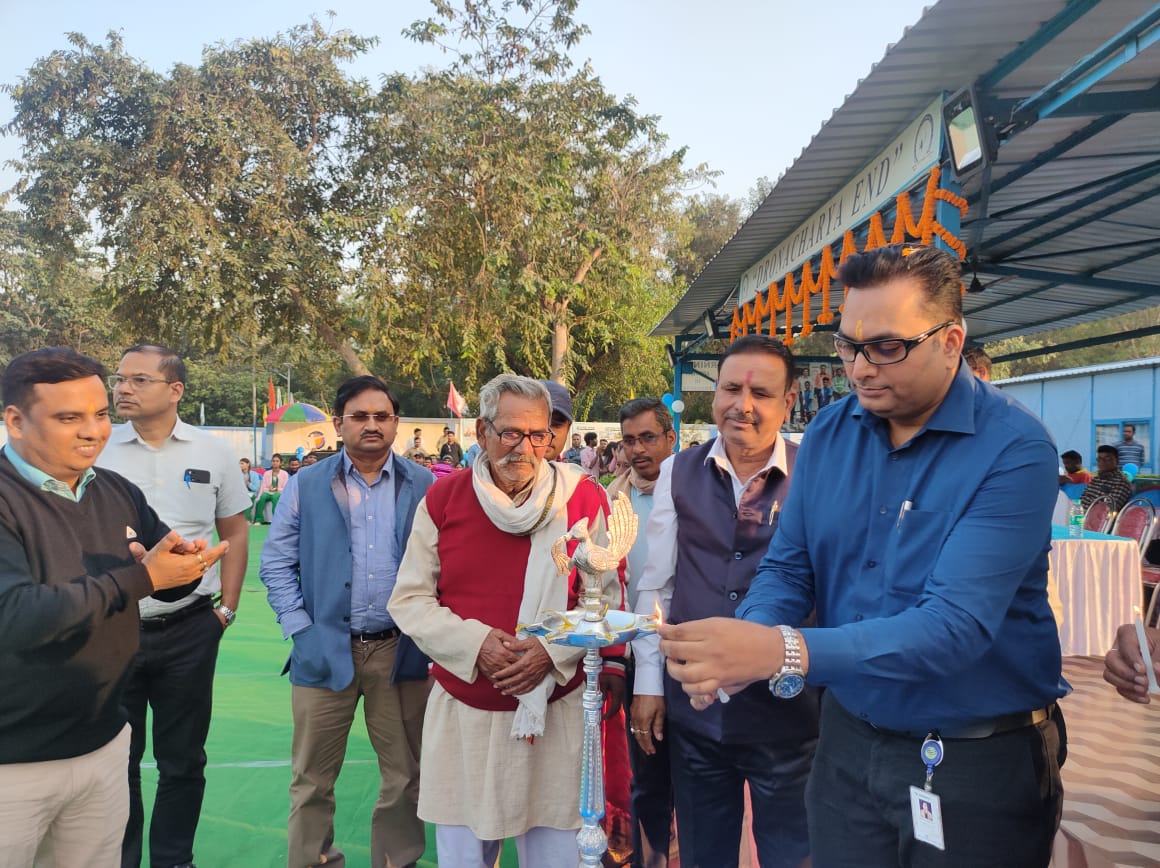 वेदांता ईएसएल ने चास और चंदनकियारी प्रखण्ड के 33 प्रतिभाशाली युवाओं को सम्मानित किया